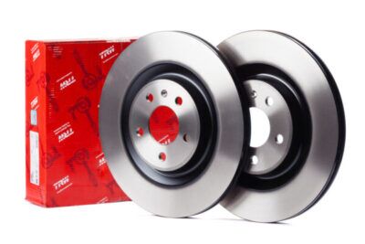 Kit Discos y Pastillas Vw TAOS 1.4 T • Delanteros 3 DISCOS TRW